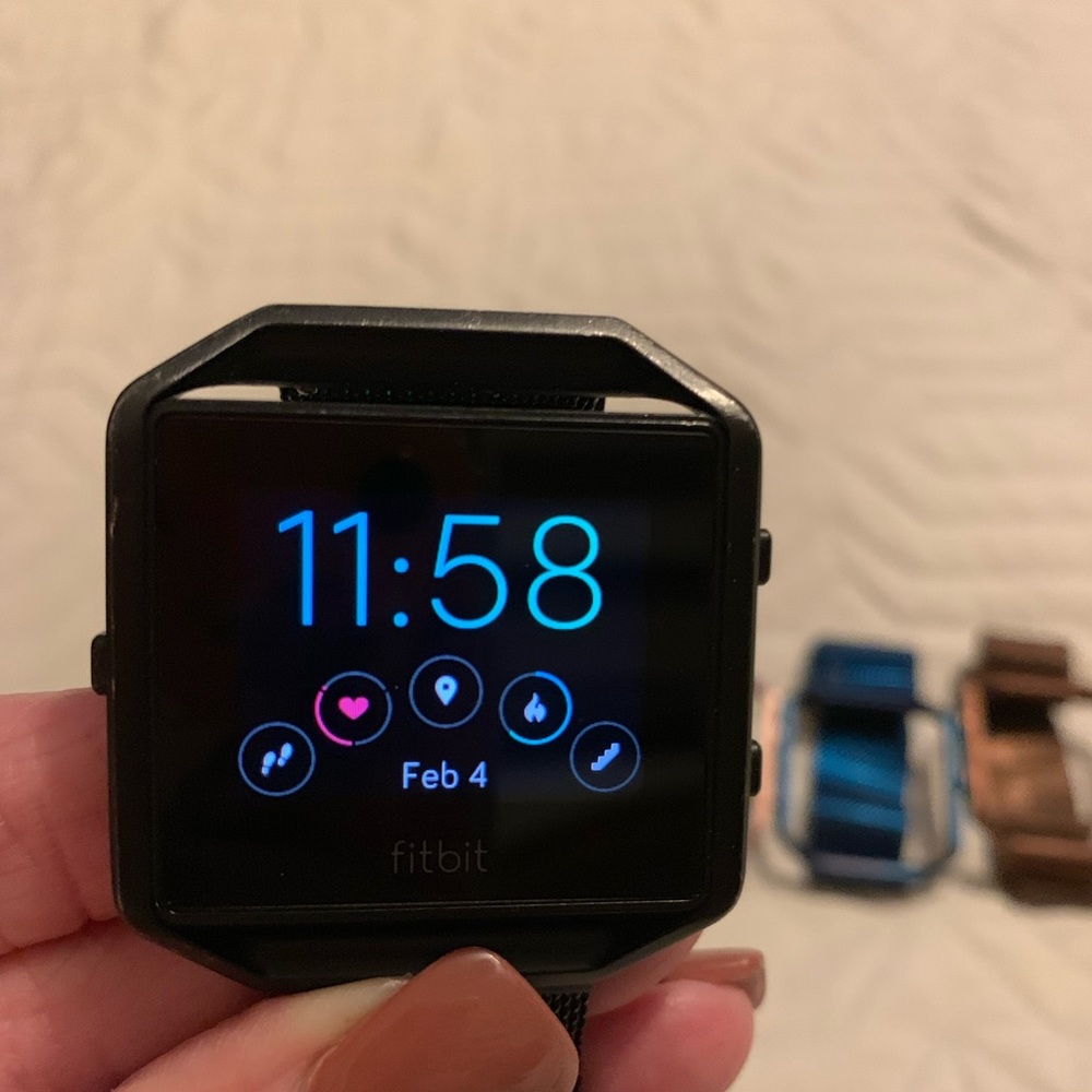 Fitbit Blaze with 6 Bands